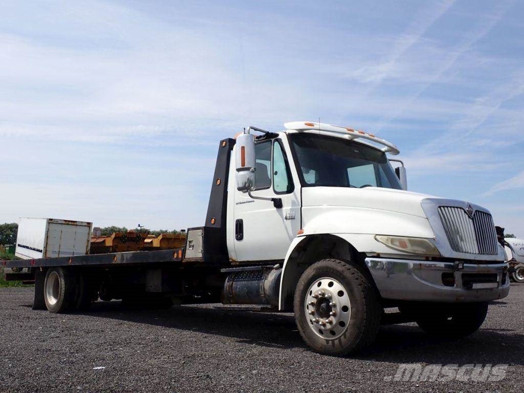 International 4300 기타 트럭