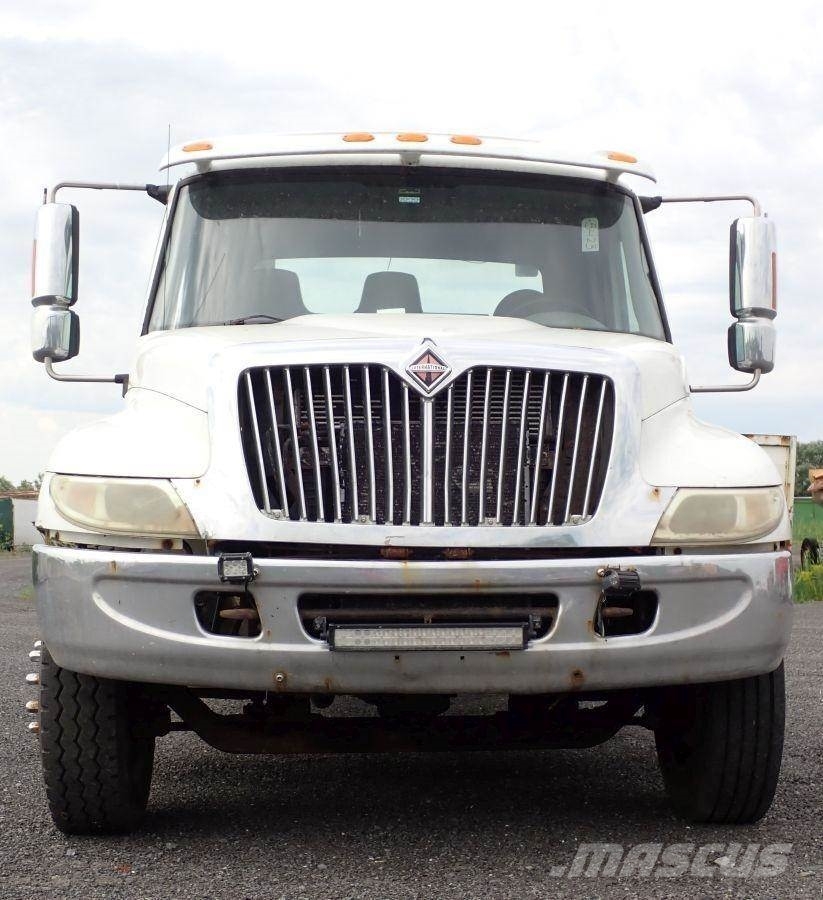 International 4300 기타 트럭