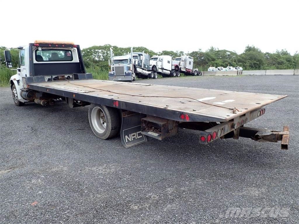 International 4300 기타 트럭