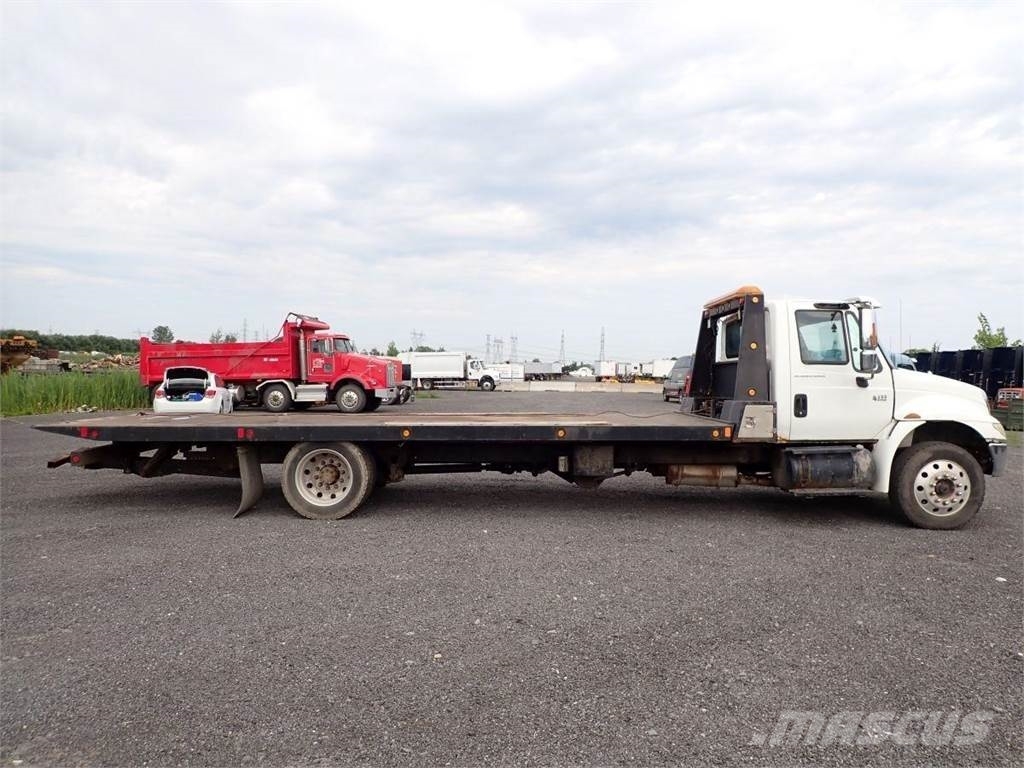 International 4300 기타 트럭