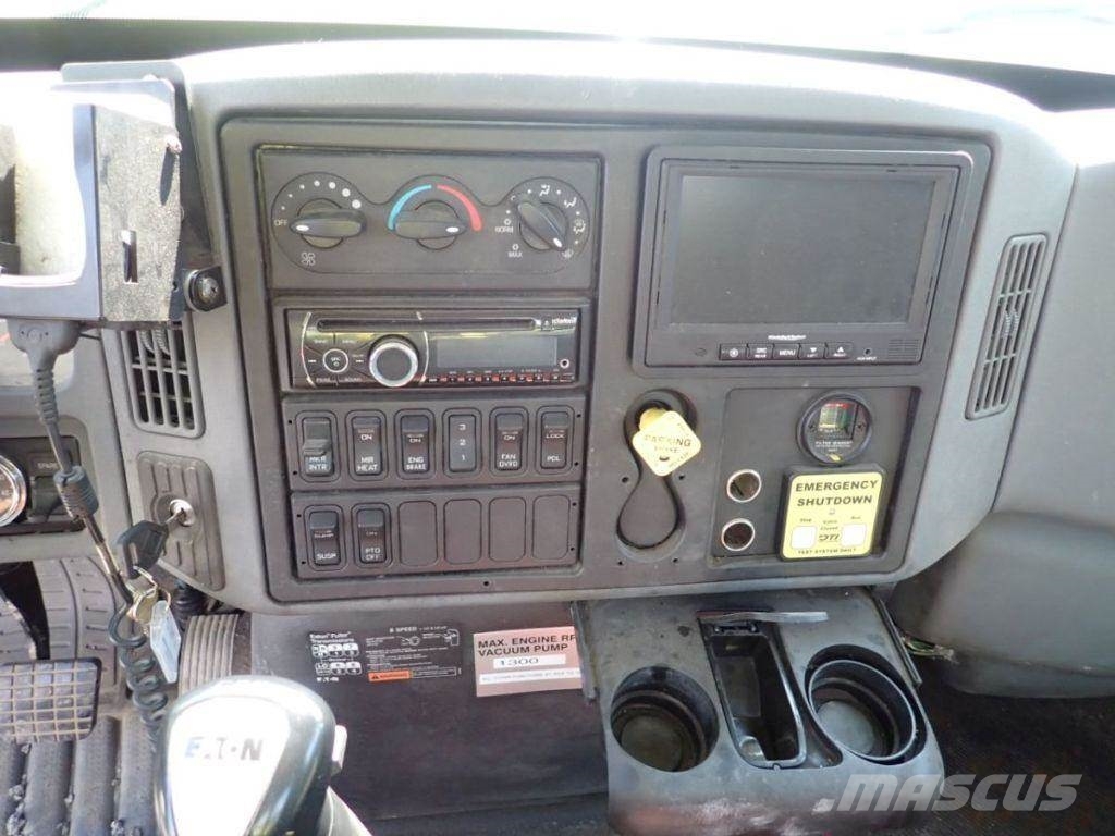 International 7400 Kamioni cisterne