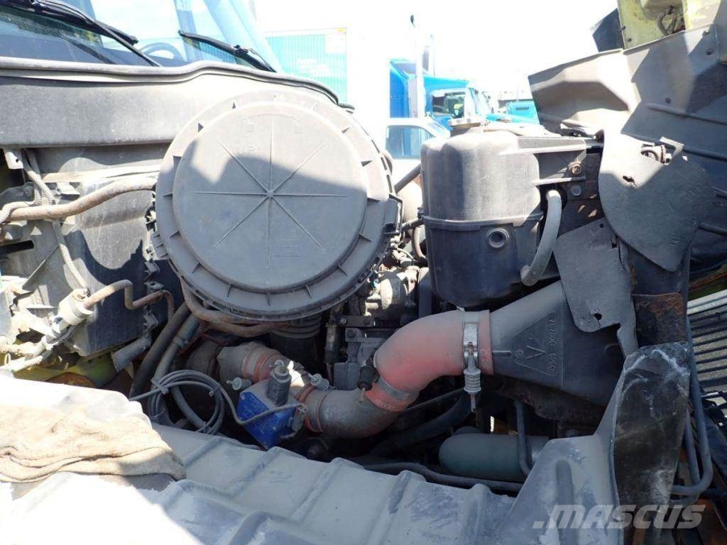 International 7400 Kamioni cisterne