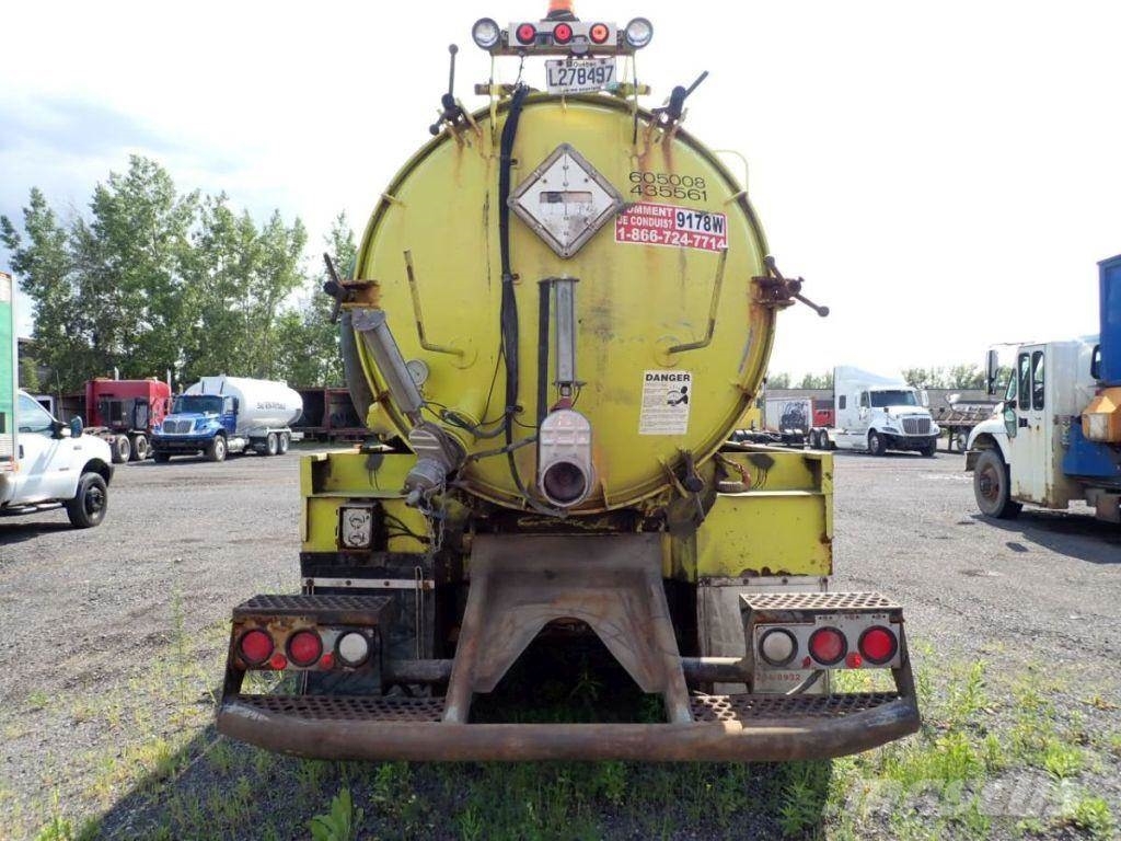 International 7400 Kamioni cisterne