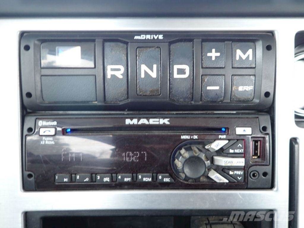 Mack ANTHEM 64T Τράκτορες