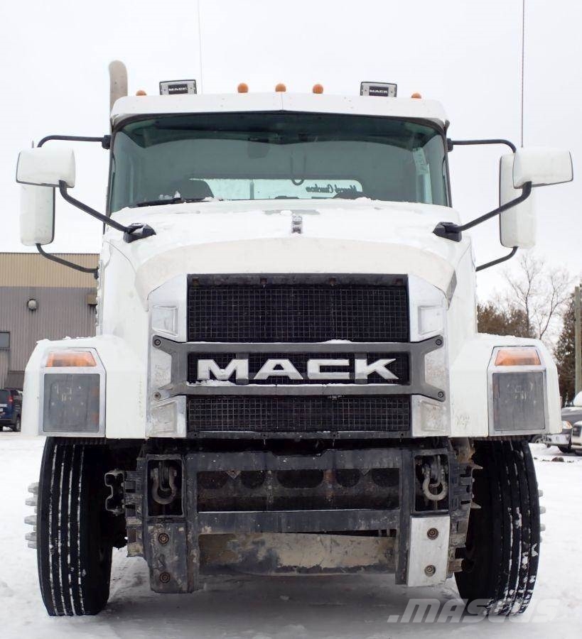 Mack ANTHEM 64T Τράκτορες