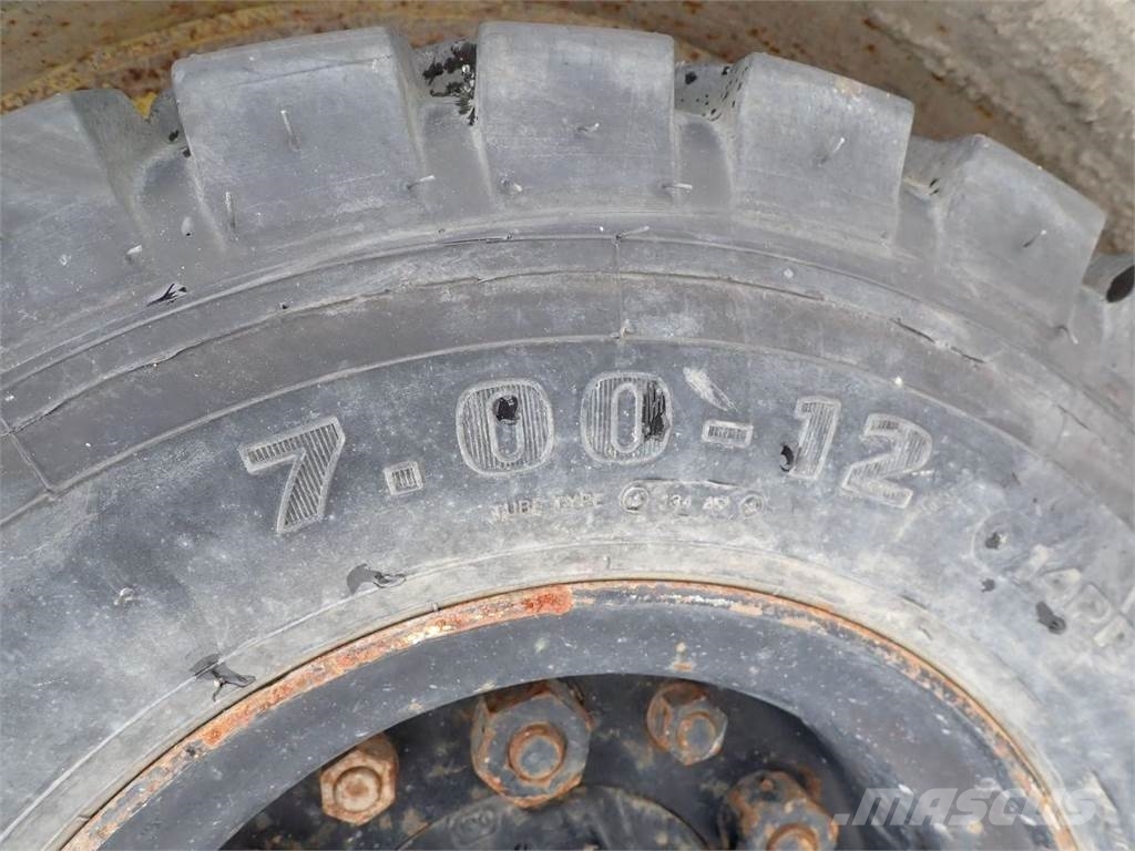 Mitsubishi FG25 Κατασκευές - Άλλα