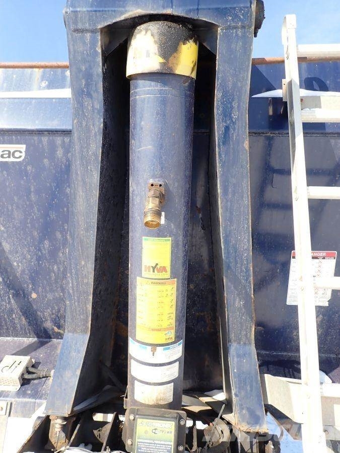 Manac 44226A000 مقطورات قلابة
