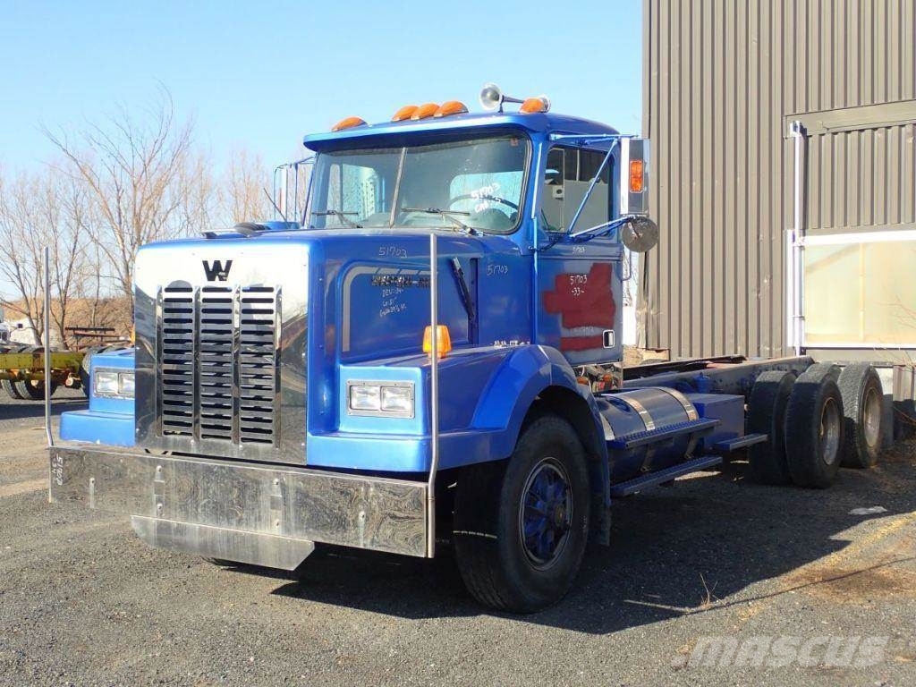 Western Star 4864-2 Camiones con chasís y cabina