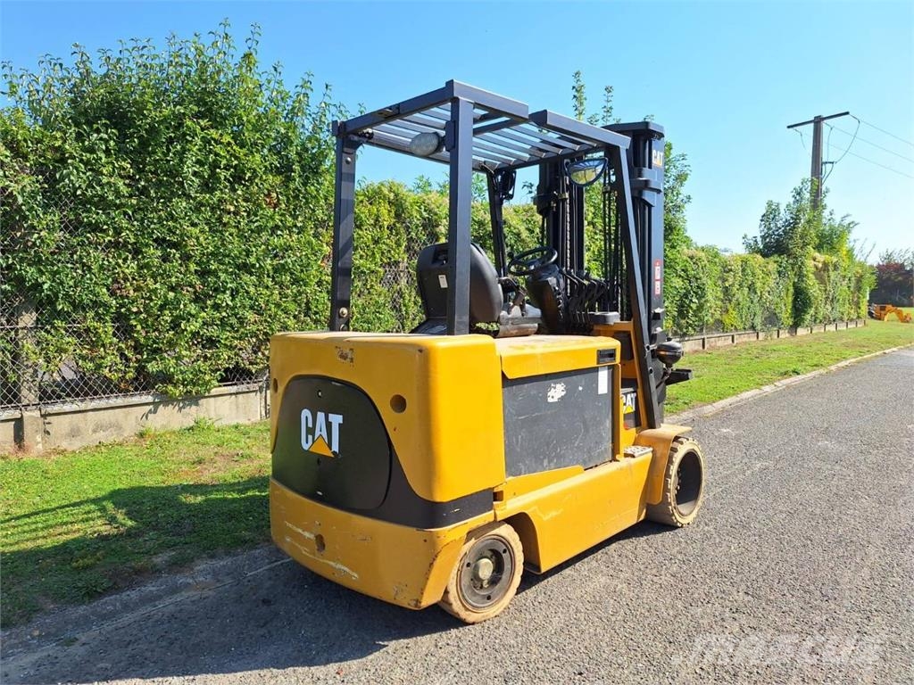 CAT EC55N Gaffeltrucks - andre