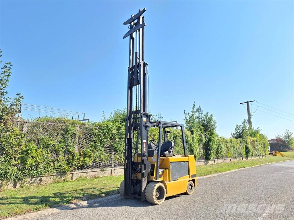 CAT EC55N Gaffeltrucks - andre