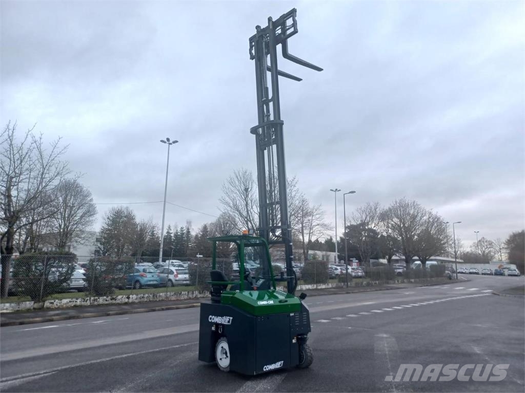 Combilift CBE3000 Nelitietrukit