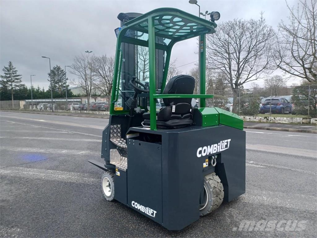 Combilift CBE3000 Nelitietrukit