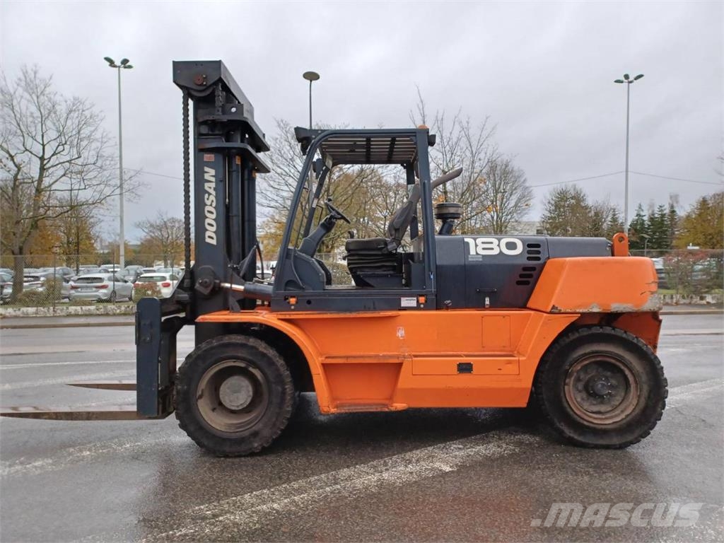 Doosan D1808-S Περονοφόρα ανυψωτικά κλαρκ - άλλα