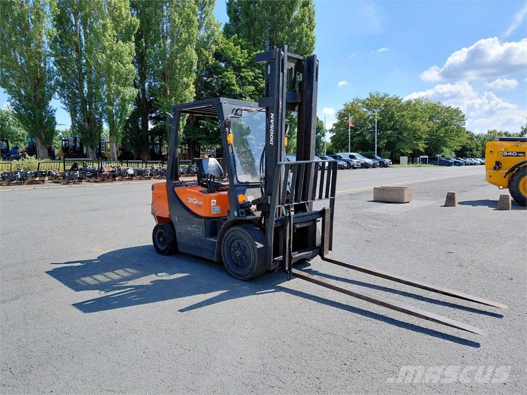 Doosan D30GP Empilhadores - Outros