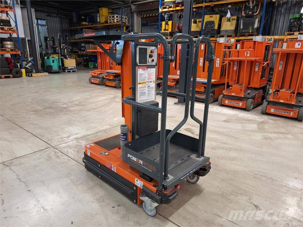 JLG POWER PICKER رافعات ومنصات أخرى