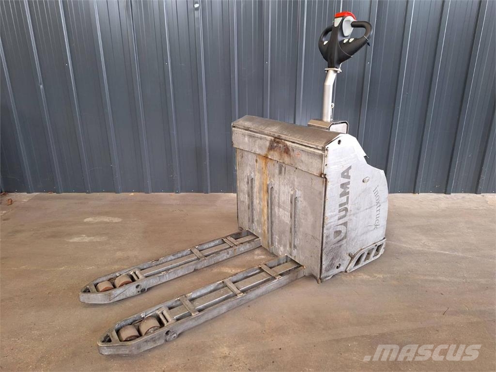 Ulma EPT20 Pedestrian stackers