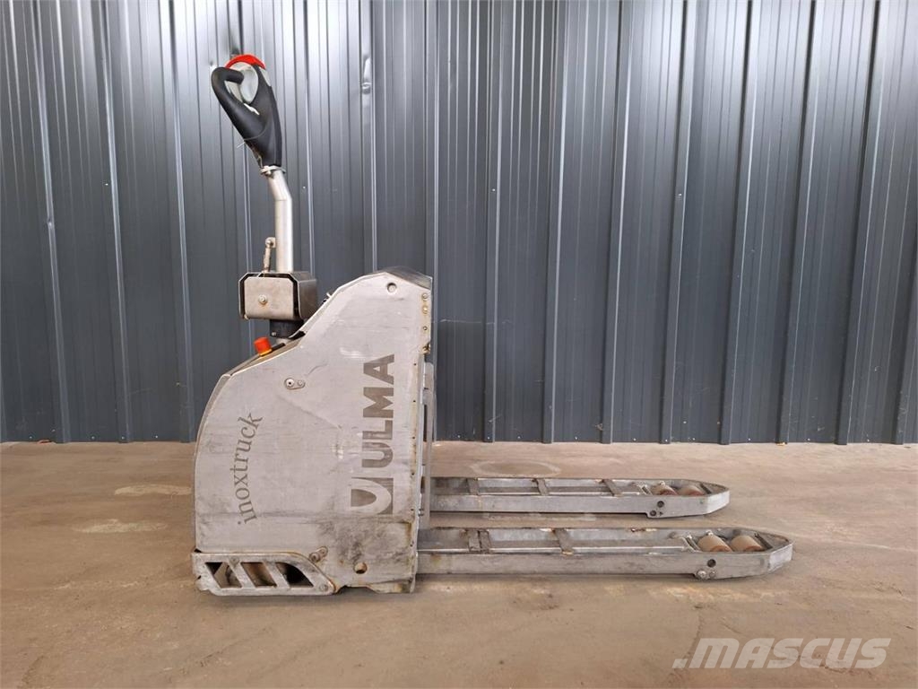 Ulma EPT20 Pedestrian stackers