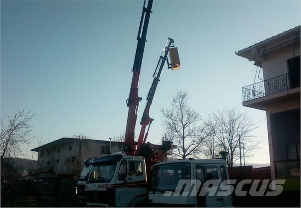 Ferrari  卡車裝載高空作業車