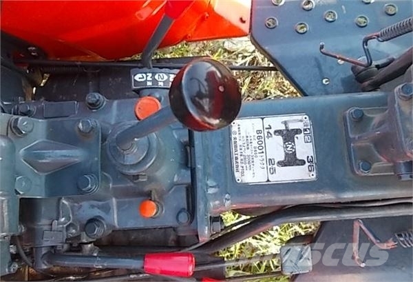 Kubota 6001 di '04 الجرارات