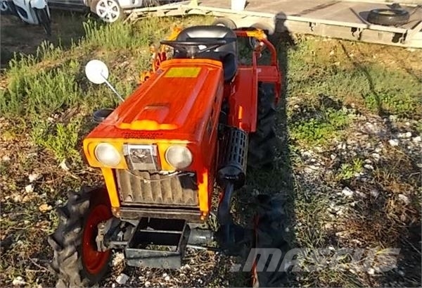 Kubota 6001 di '04 الجرارات