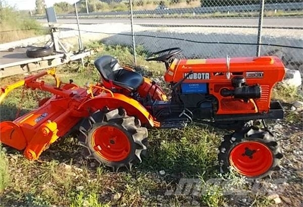 Kubota 6001 di '04 الجرارات