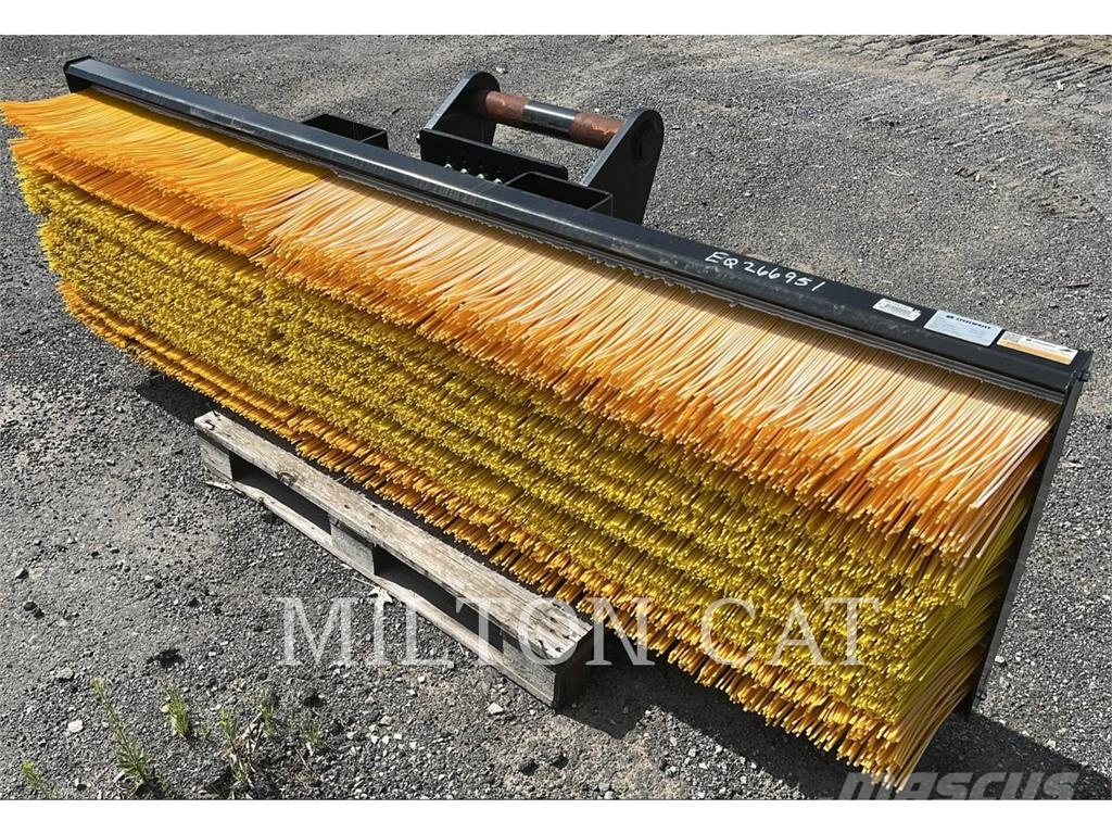 320-325 FIXED BROOM S70 Süpürgeler