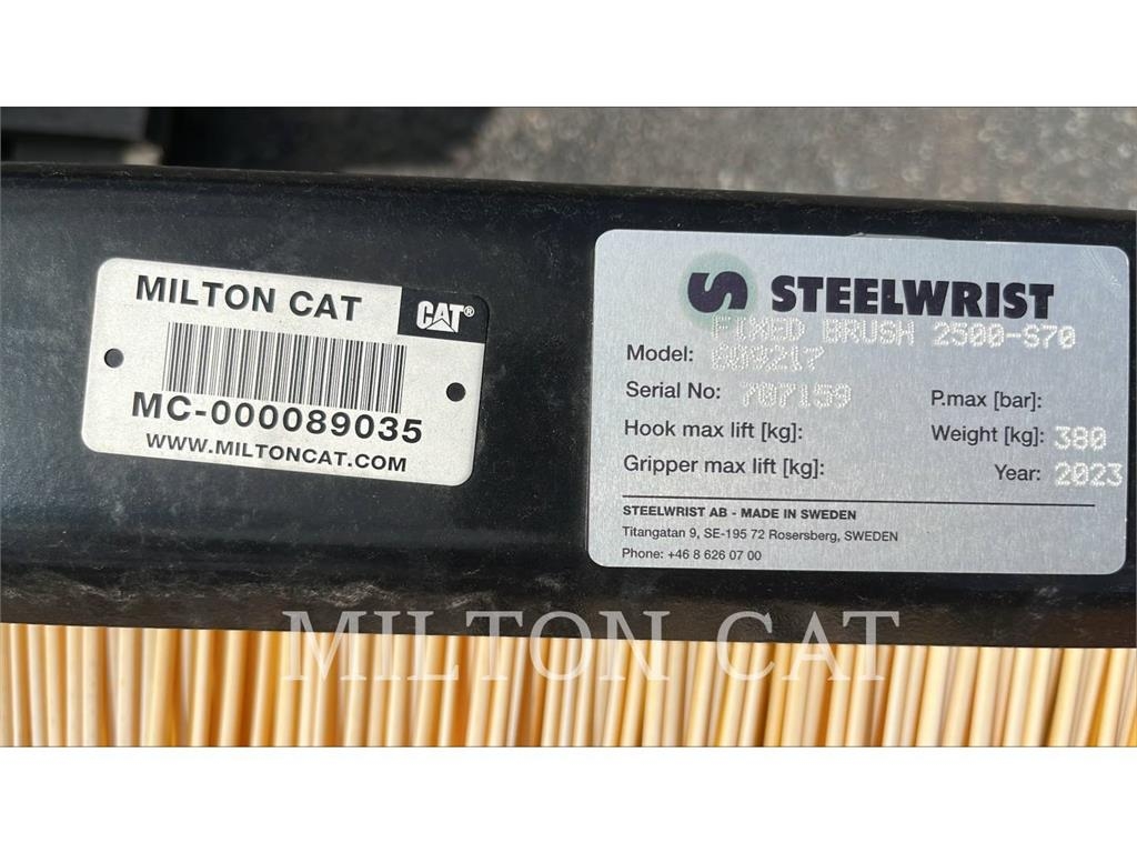 320-325 FIXED BROOM S70 Süpürgeler