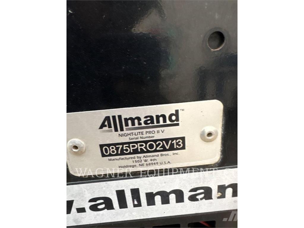 Allmand NLPII-V Lichtmasten