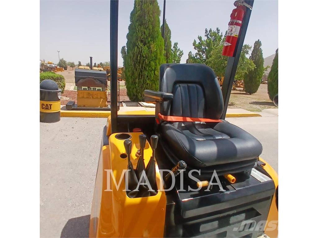  AM20SE شاحنات ذات رافعات شوكية - أخرى