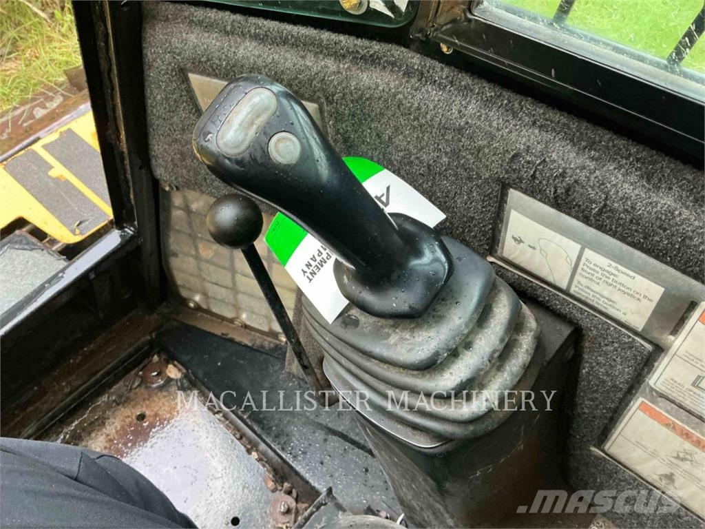 ASV RT30 Lánctalpas homlokrakodók