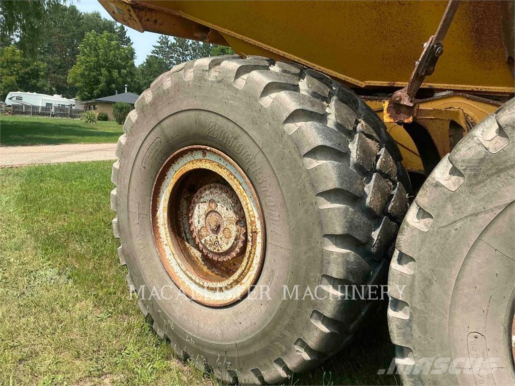 Bell EQUIPMENT NORTH AMERICA, INC. B50D Wozidła przegubowe