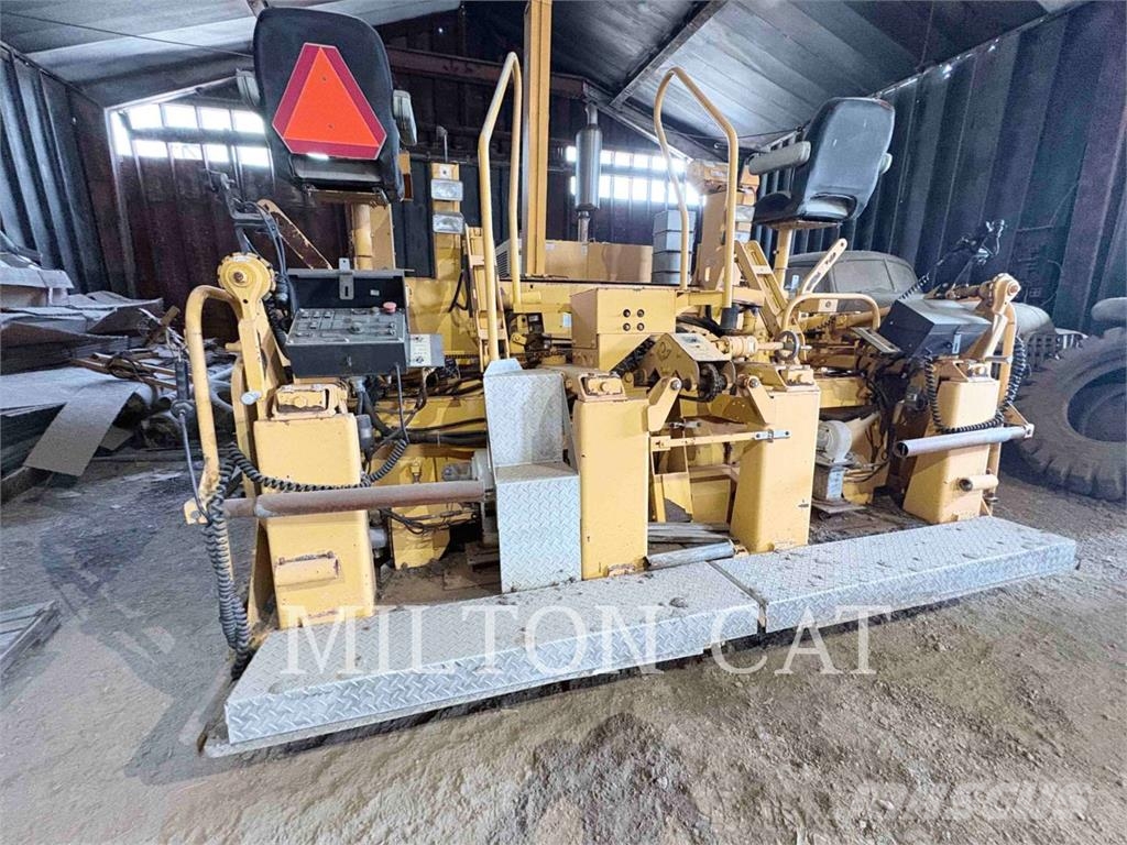 Blaw-Knox PF3200 Aszfalt terítõ gépek