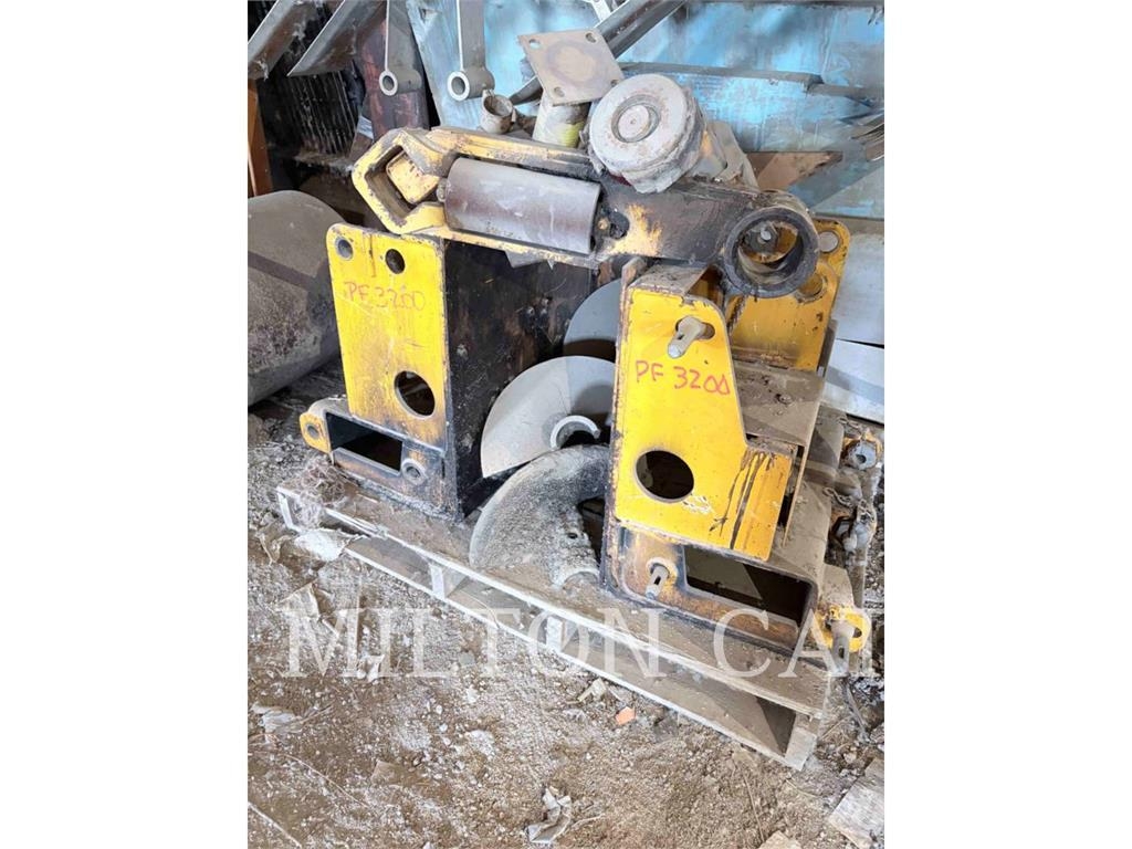 Blaw-Knox PF3200 Aszfalt terítõ gépek