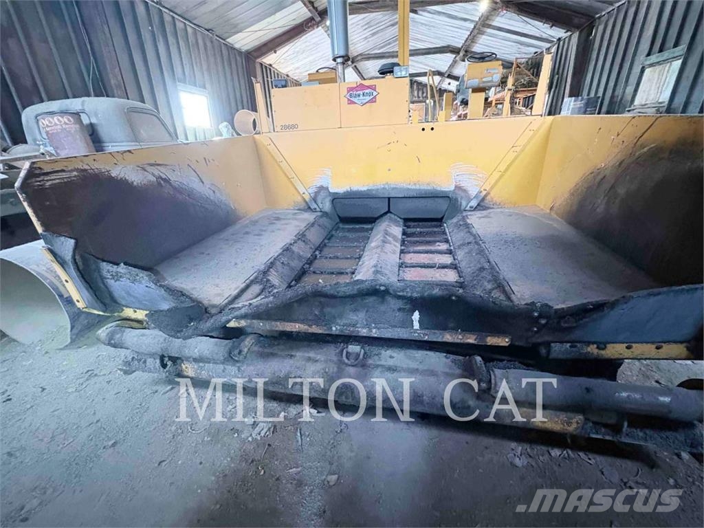 Blaw-Knox PF3200 Aszfalt terítõ gépek