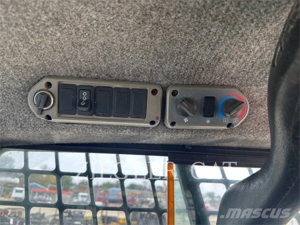 Bobcat 773 Kompaktrakodók