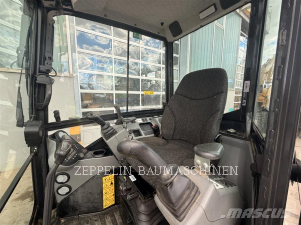 Bobcat E27Z Telakaivukoneet