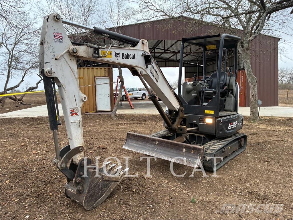 Bobcat E32 Гусеничні екскаватори