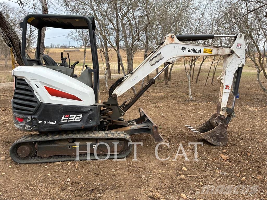 Bobcat E32 Гусеничні екскаватори