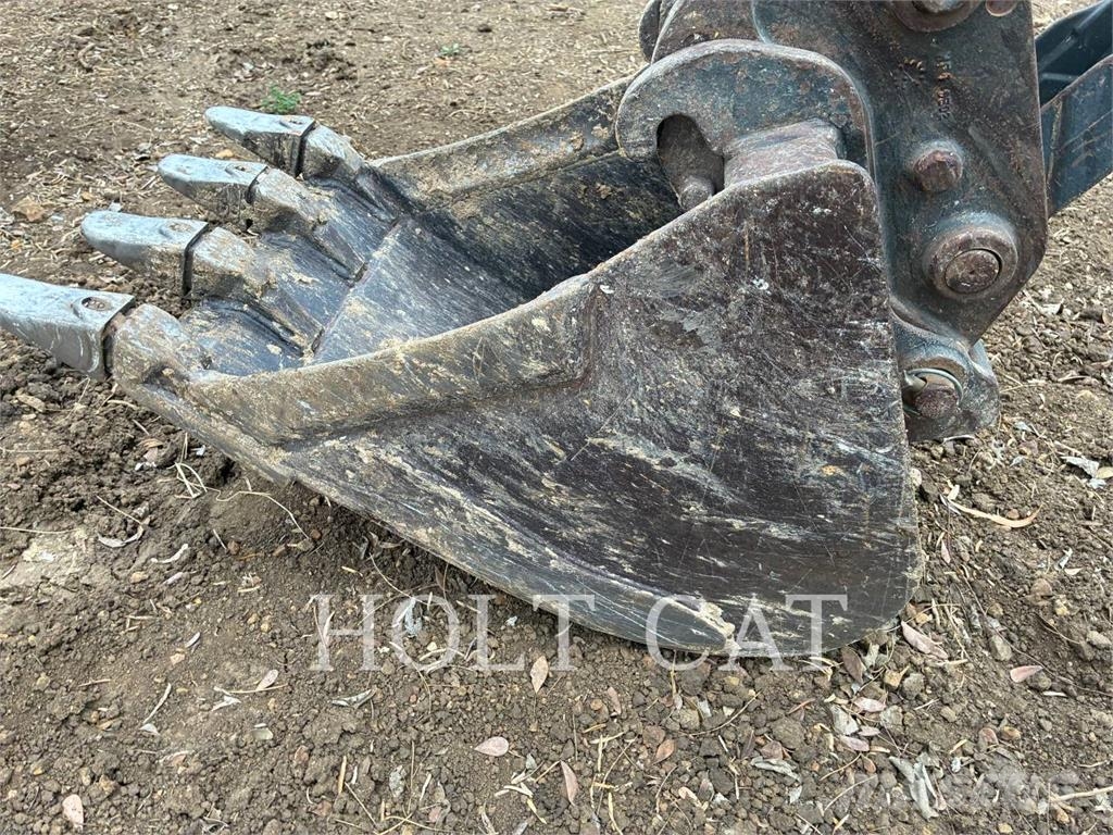 Bobcat E32 Гусеничні екскаватори