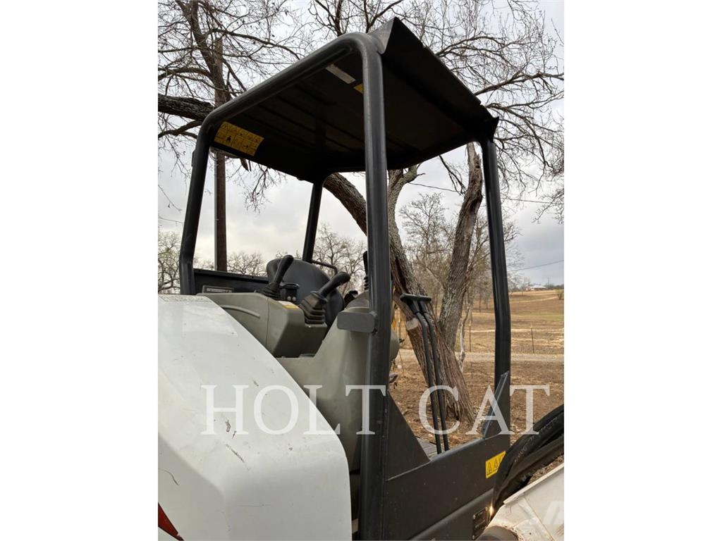 Bobcat E32 Гусеничні екскаватори