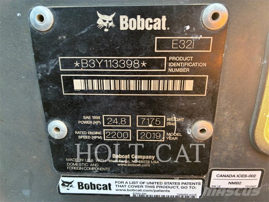 Bobcat E32 Гусеничні екскаватори