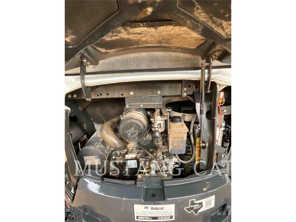 Bobcat E35 Гусеничні екскаватори