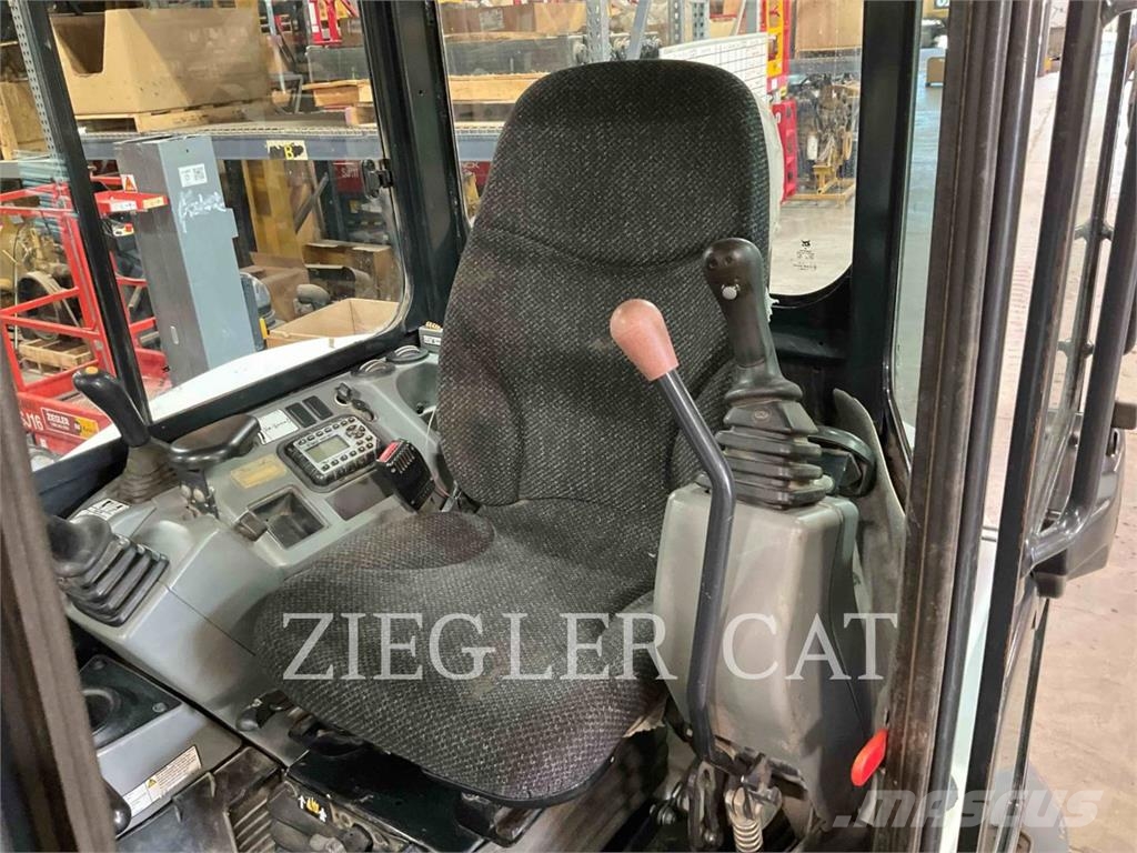 Bobcat E50 Telakaivukoneet