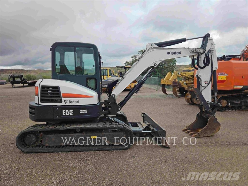 Bobcat E55 Bagri goseničarji