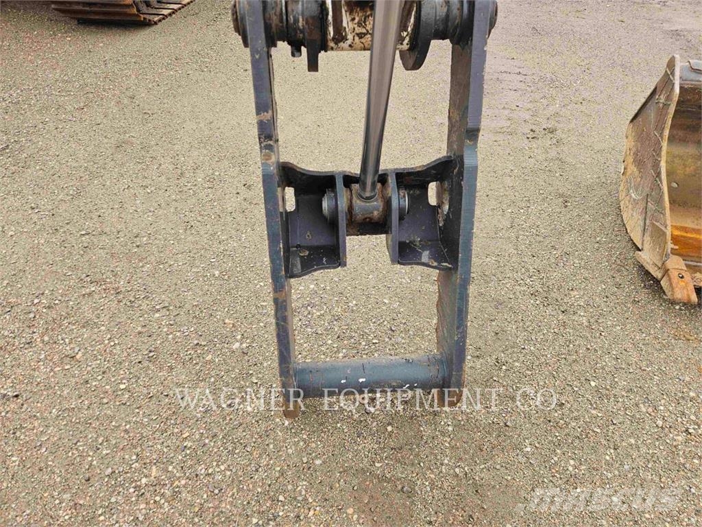 Bobcat E55 Bagri goseničarji