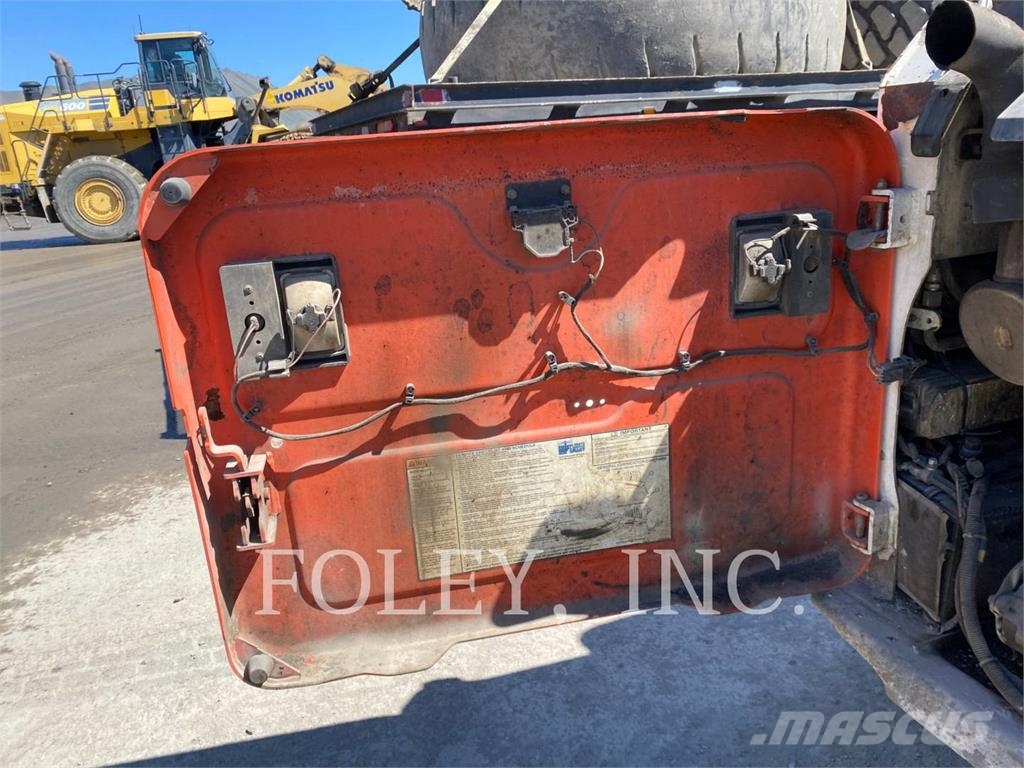 Bobcat S450 Skid steer mini nakladalci