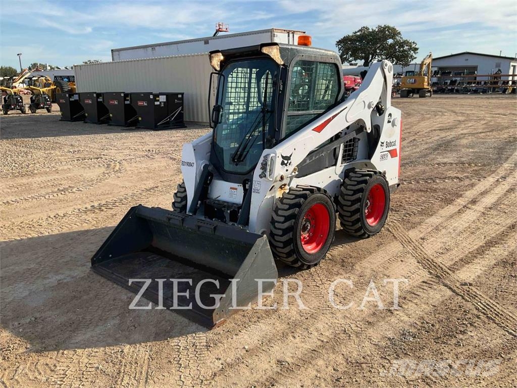 Bobcat S590 Lietoti riteņu kompaktiekrāvēji