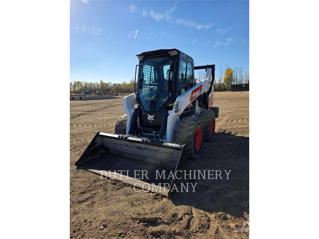 Bobcat S76 Lietoti riteņu kompaktiekrāvēji