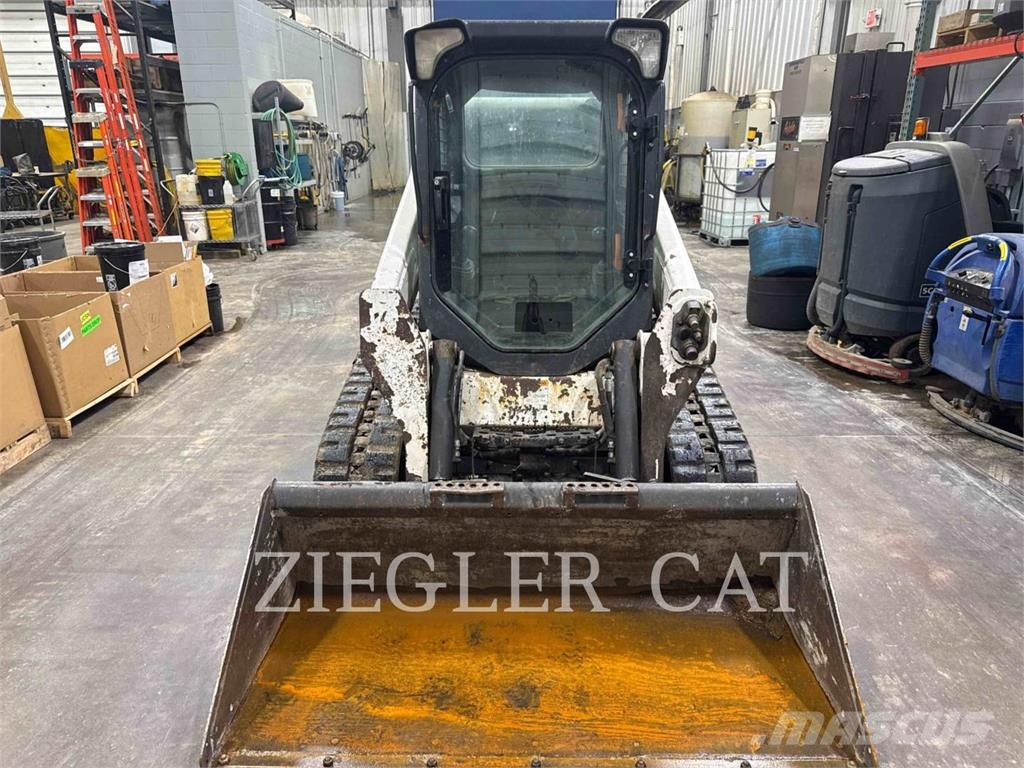 Bobcat T590 Гусеничные фронтальные погрузчики