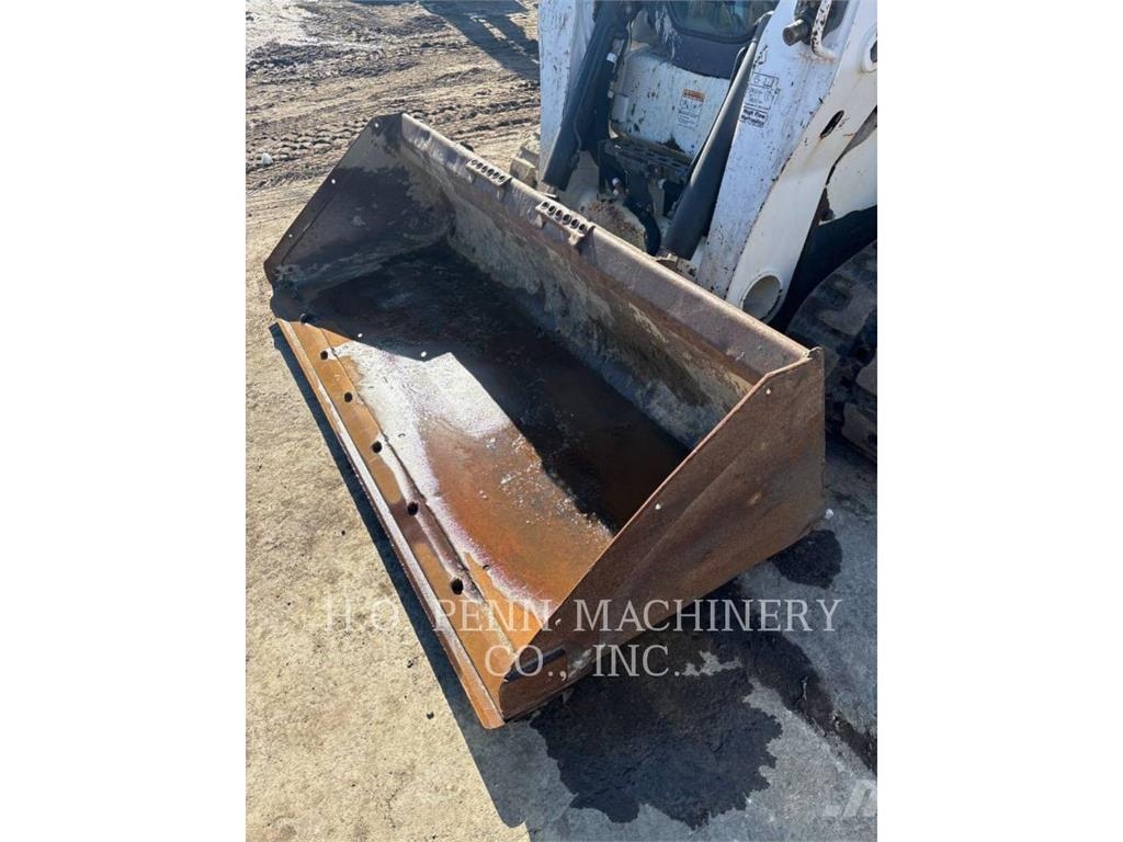 Bobcat T870 Crawler loaders